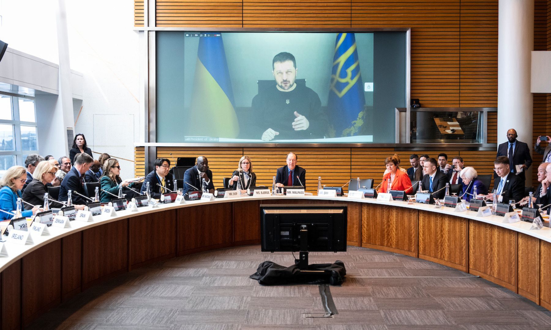 Ukraine Ministerial Round table