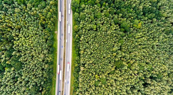 Autoroute aux Pays-Bas. La croissance économique s’est accélérée partout en Europe, transformant le continent en moteur du commerce mondial (photo : Halfpoint/iStock by Getty Images).