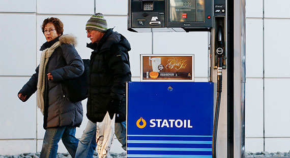 Station d’essence Statoil à Oslo. Les pays producteurs de pétrole, la Norvège et la Russie, ont profité de la hausse des prix du pétrole en 2018 (photo: Suzanne Plunkett/Reuters/Newscom)